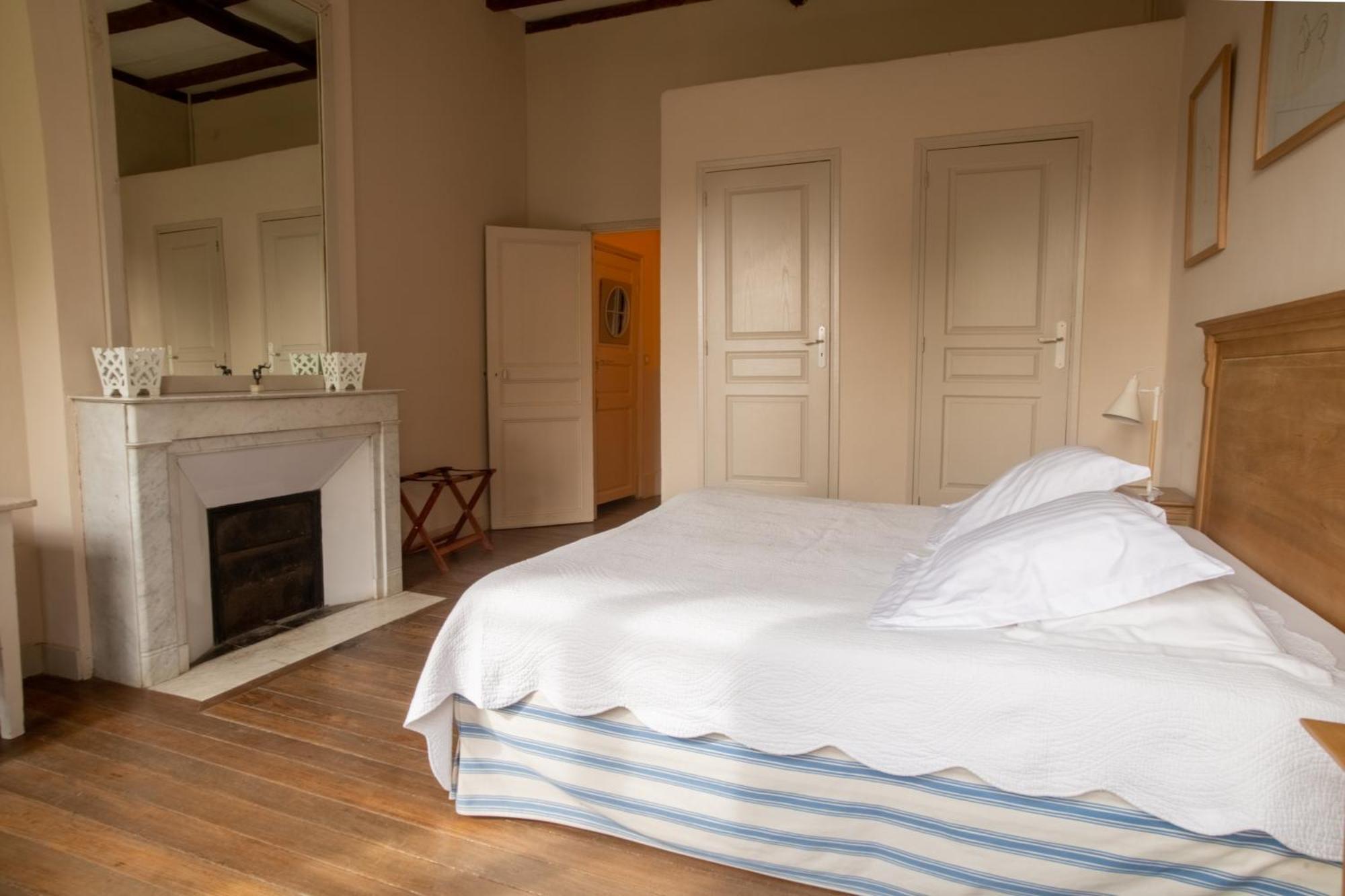 Hotel Et Appartements Domaine Des Clos - Teritoria 博凯尔 外观 照片